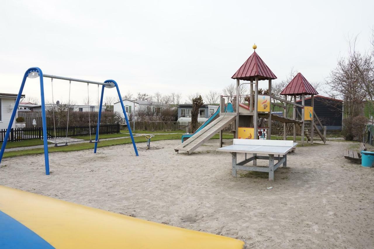 Vakantieverblijf Aan De Dijk Hotel Hippolytushoef Екстериор снимка