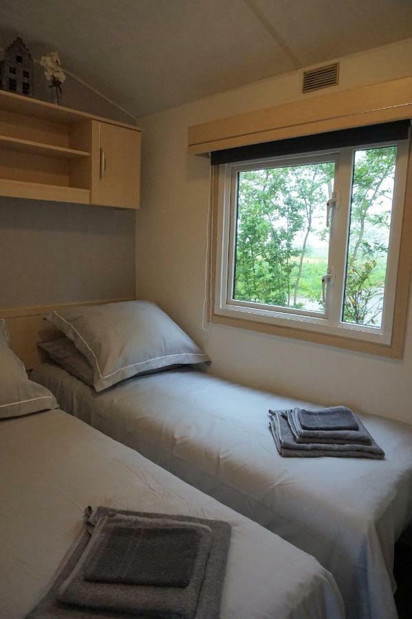 Vakantieverblijf Aan De Dijk Hotel Hippolytushoef Екстериор снимка